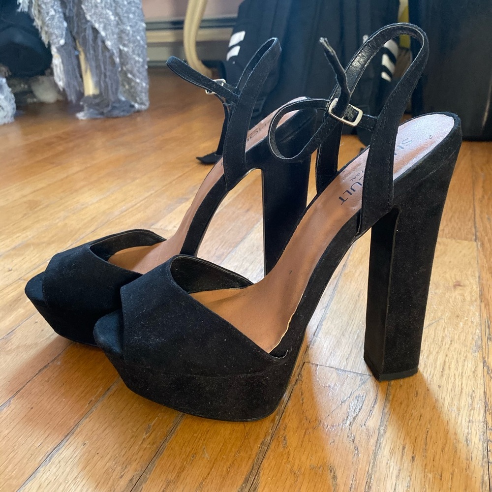 ShoeCult by NastyGal Pumps